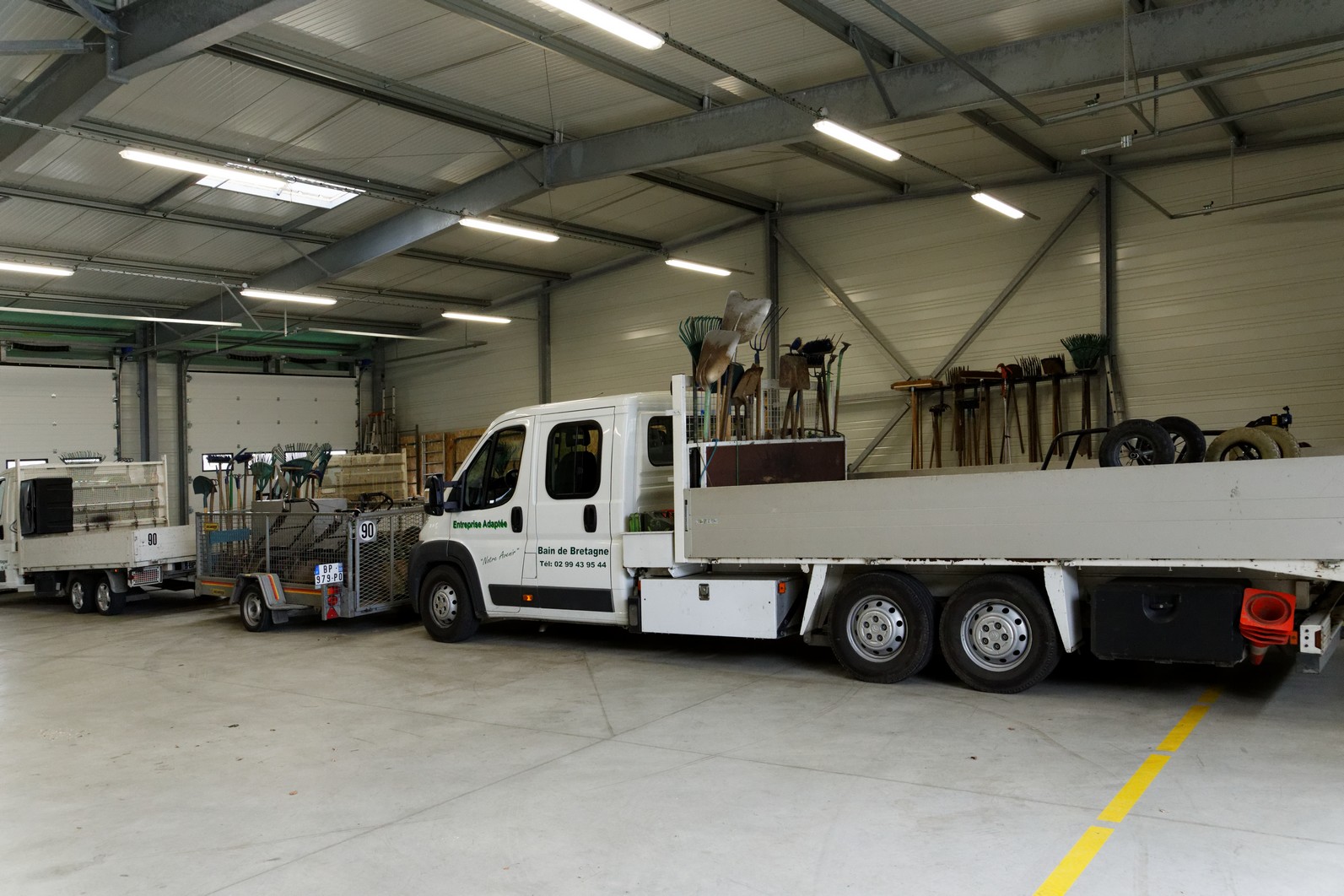 hangar-entreprise-adaptee-2