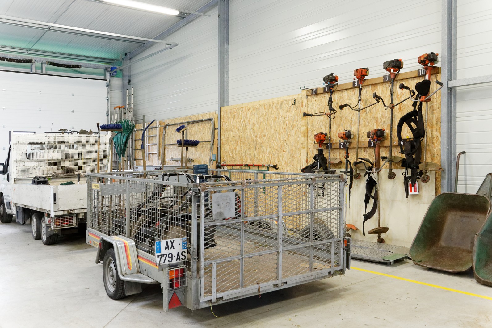hangar-entreprise-adaptee-3